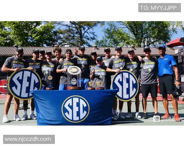 深圳网球队的蜕变之路：从传统训练到现代化竞技的深度解析