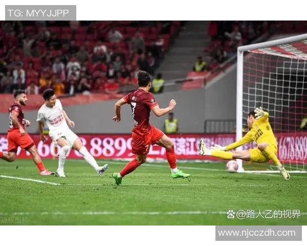 杭州网球队在大满贯赛事中的强劲表现与团队协作分析 杭州网球队在大满贯赛事中的强劲表现与团队协作分析