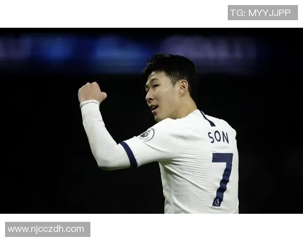 男生心目中的帅气足球明星形象与魅力解析 男生心目中的帅气足球明星形象与魅力解析